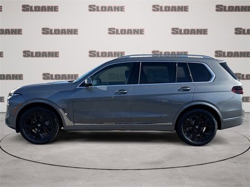 New 2026 BMW X7 xDrive40i w/ Premium Package image 2