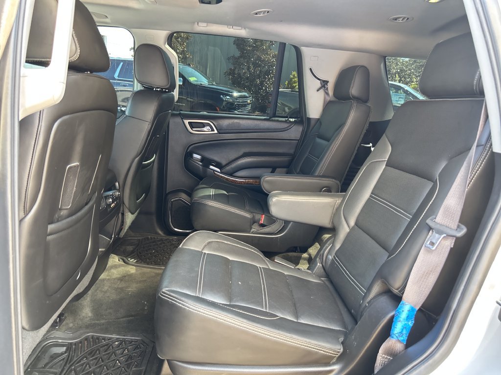 Used 2015 GMC Yukon Denali w/ Touring Package AWD/4WD image 10