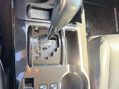 Used 2016 Toyota 4Runner Trail Premium AWD/4WD image 24