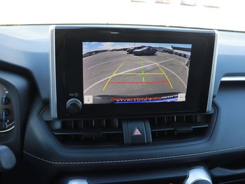 Used 2025 Toyota RAV4 LE image 28