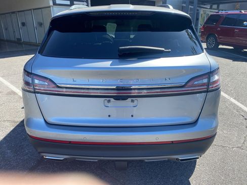 Used 2021 Lincoln Nautilus Reserve w/ Equipment Group 202A image 6