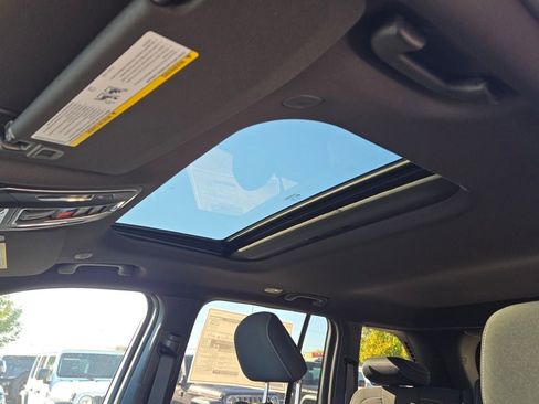 New 2025 Jeep Grand Cherokee Laredo X w/ Luxury Tech Group I image 26