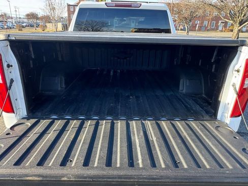 Used 2022 Chevrolet Silverado 1500 Custom image 31