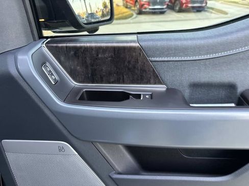 Certified 2022 Ford F150 Lariat w/ Equipment Group 502A High image 16