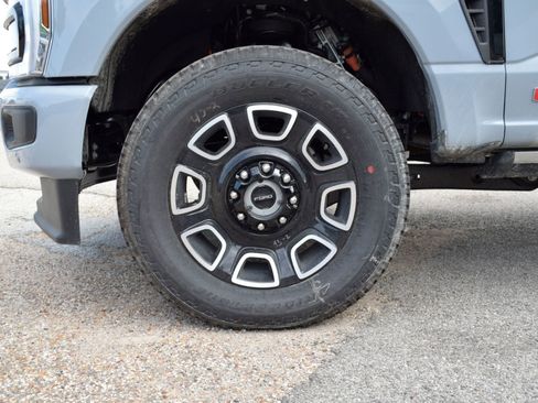 New 2026 Ford F250 Platinum image 25