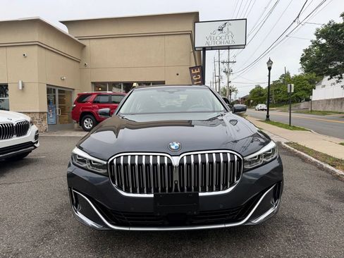 Used 2020 BMW 750i xDrive AWD/4WD image 2