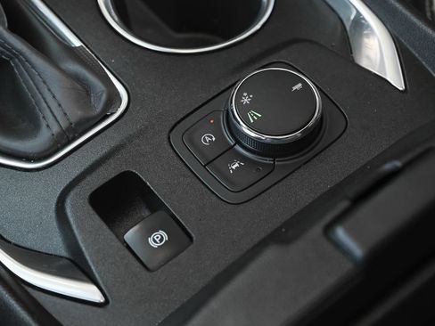 Used 2023 Chevrolet Traverse Premier w/ Redline Edition FWD image 37