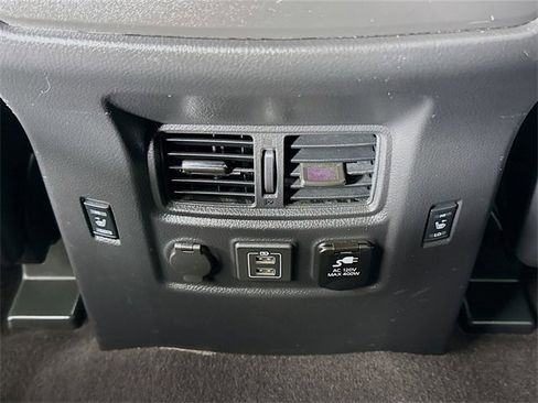 Used 2023 Nissan Titan Platinum Reserve w/ Moonroof Package image 27