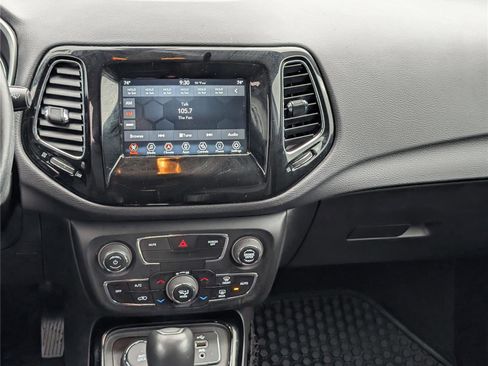 Used 2019 Jeep Compass Altitude image 16