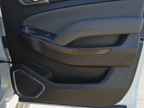 Used 2019 GMC Yukon XL Denali w/ Denali Ultimate Package image 21