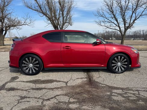Used 2016 Scion tC 2dr HB Auto Release Series 10. image 8