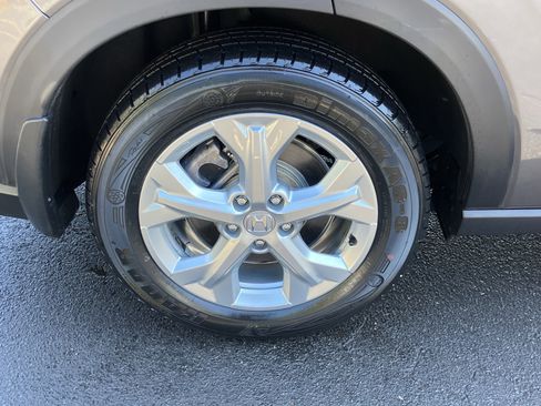 Certified 2025 Honda HR-V LX image 13