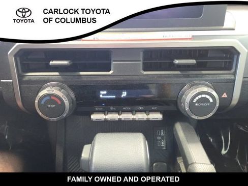 Used 2025 Toyota 4Runner SR5 AWD/4WD image 26