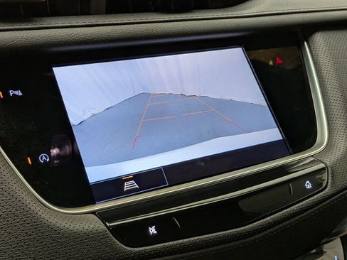 Certified 2024 Cadillac XT5 Sportv w/ LPO, Floor Liner Package AWD/4WD image 16