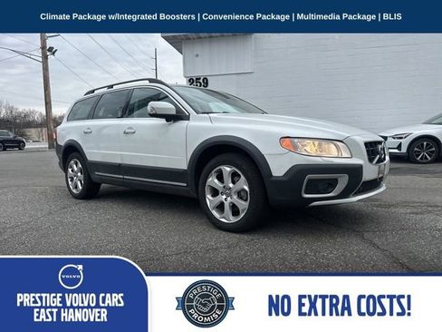 Used 2010 Volvo XC70 T6 image 1