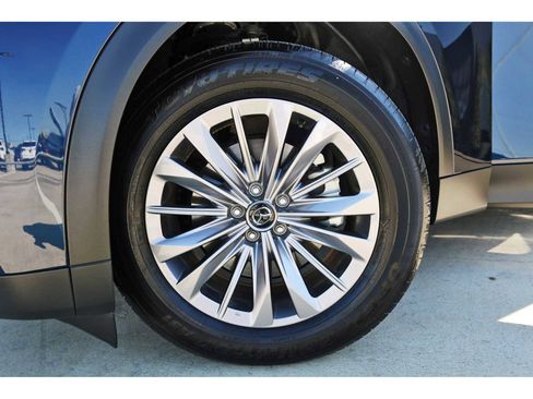 Certified 2025 MAZDA CX-90 3.3 Turbo w/ Preferred Package image 32