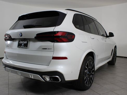Used 2026 BMW X5 xDrive40i w/ M Sport Package image 9