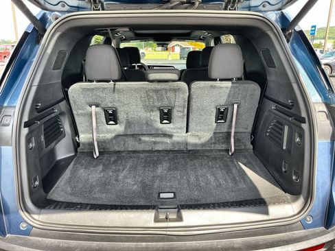 Used 2025 Chevrolet Traverse LT w/ Sun and Wheel Package AWD/4WD image 26