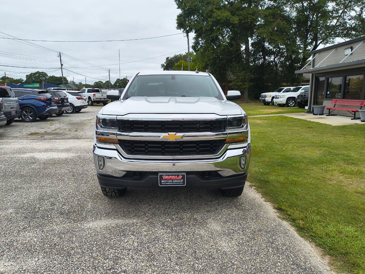 Used 2018 Chevrolet Silverado 1500 LT w/ All Star Edition AWD/4WD image 3