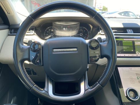 Used 2019 Land Rover Range Rover Velar S AWD/4WD image 9