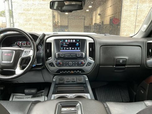 Used 2018 GMC Sierra 3500 SLT w/ Duramax Plus Package AWD/4WD image 21