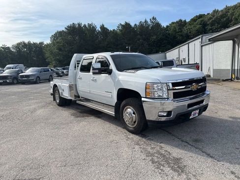 Used 2011 Chevrolet Silverado 3500 LTZ w/ LTZ Plus Package AWD/4WD image 12