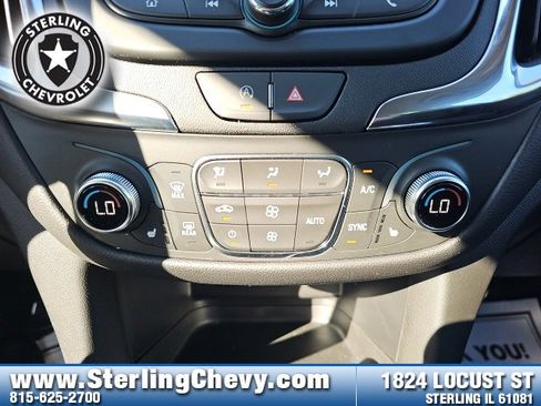 Used 2023 Chevrolet Equinox LT w/ Driver Convenience Package image 14