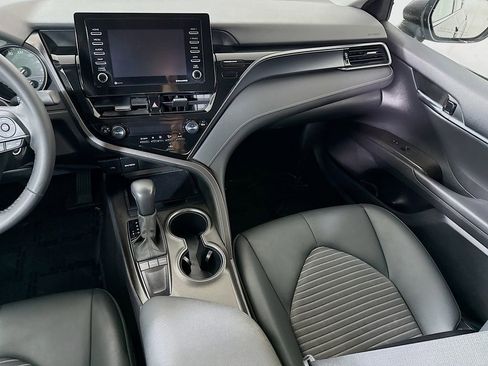 Certified 2024 Toyota Camry SE image 25