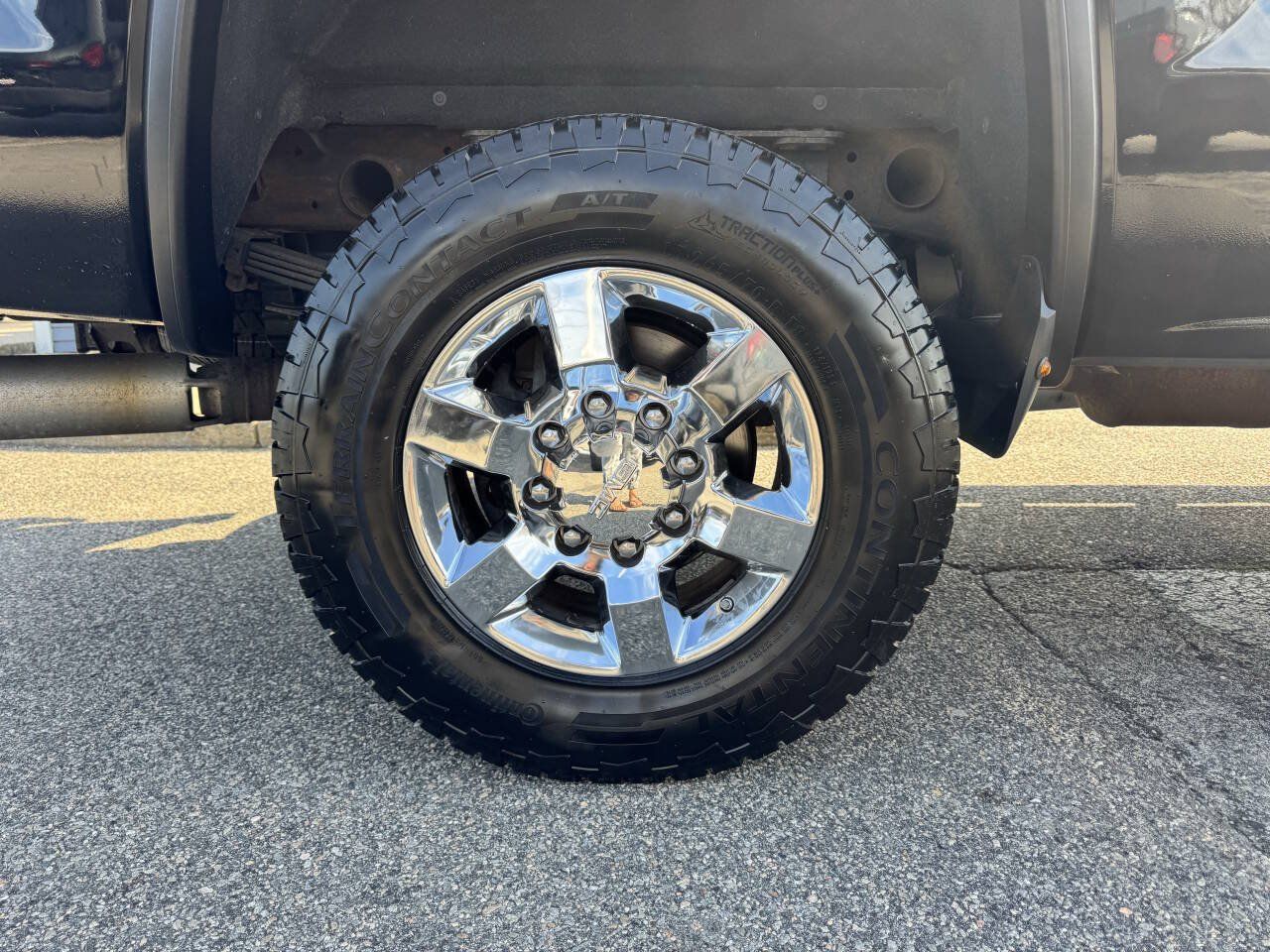 Used 2019 GMC Sierra 2500 SLT w/ Duramax Plus Package AWD/4WD image 12
