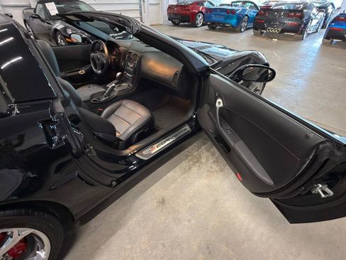 Used 2013 Chevrolet Corvette Grand Sport w/ 2LT Preferred Equipment Group RWD image 40