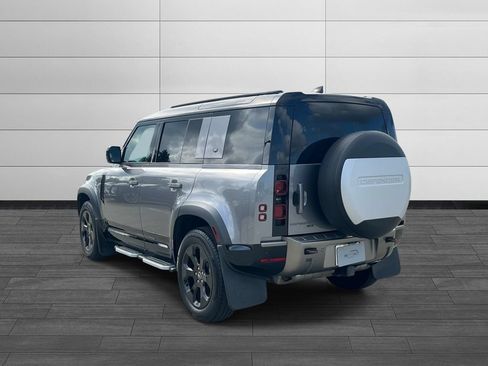 Certified 2023 Land Rover Defender 110 X-Dynamic SE AWD/4WD image 3