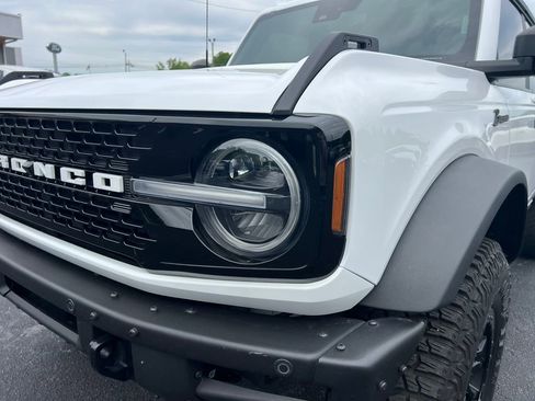 Certified 2022 Ford Bronco Wildtrak AWD/4WD image 9