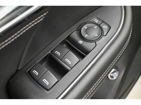 Used 2023 Buick Envision Preferred image 28