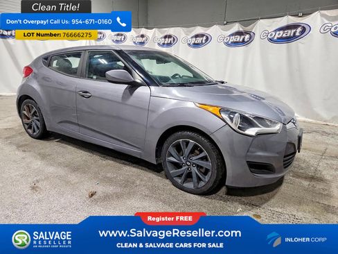 Used 2016 Hyundai Veloster image 5