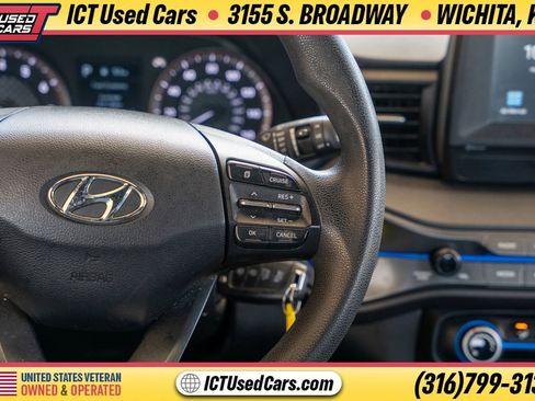 Used 2019 Hyundai Veloster 2.0 FWD image 18