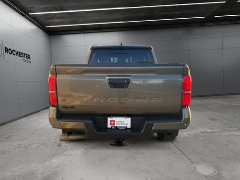 Certified 2024 Toyota Tacoma TRD Off-Road w/ TRD Off Road Upgrade Package AWD/4WD image 37
