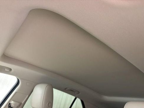 Used 2021 Buick Envision Essence image 22