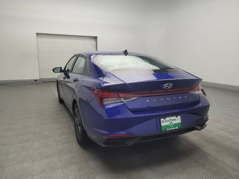 Used 2021 Hyundai Elantra SEL FWD image 5