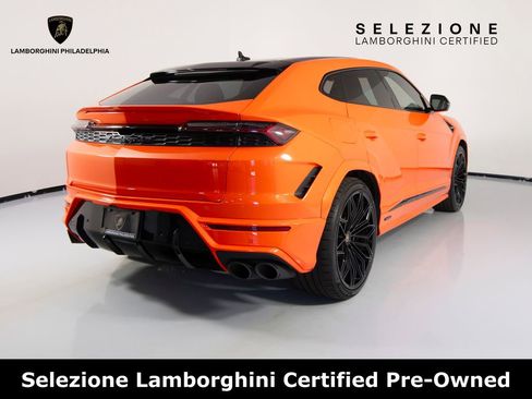 Used 2025 Lamborghini Urus SE image 5