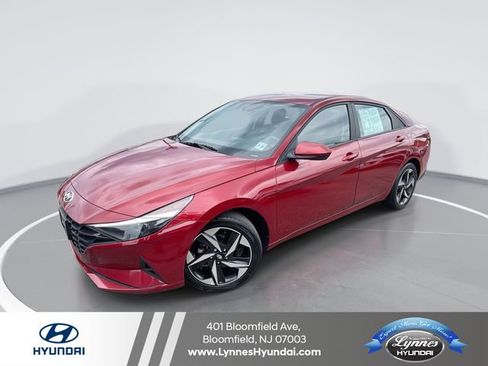 Used 2023 Hyundai Elantra SEL w/ Convenience Package FWD image 1