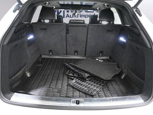 Used 2018 Audi SQ5 Prestige image 16