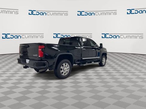 Used 2026 Chevrolet Silverado 2500 High Country w/ High Country Premium Package AWD/4WD image 8