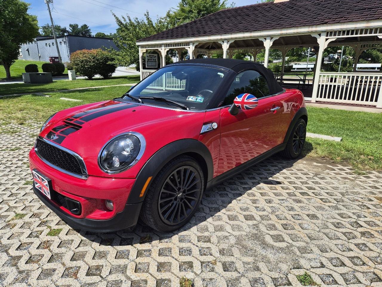 Used 2014 MINI Cooper Roadster S FWD image 3