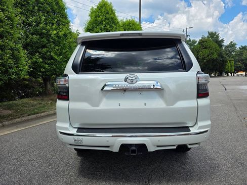 Used 2018 Toyota 4Runner Limited AWD/4WD image 4