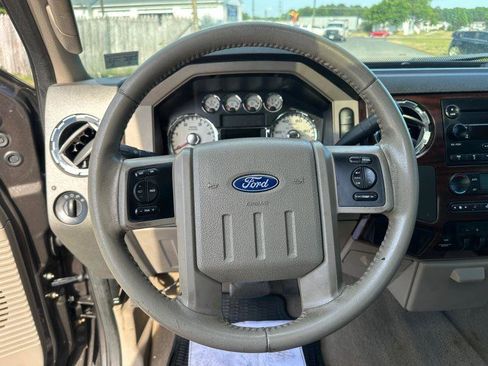 Used 2008 Ford F250 Lariat AWD/4WD image 12