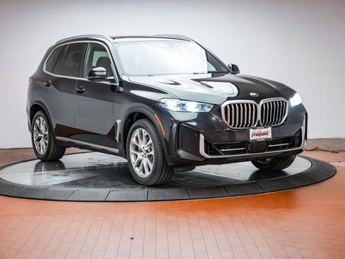 Used 2024 BMW X5 xDrive40i w/ Premium Package image 6