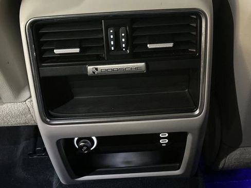 Used 2020 Porsche Cayenne S image 15