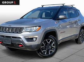 Used 2019 Jeep Compass Trailhawk video 1