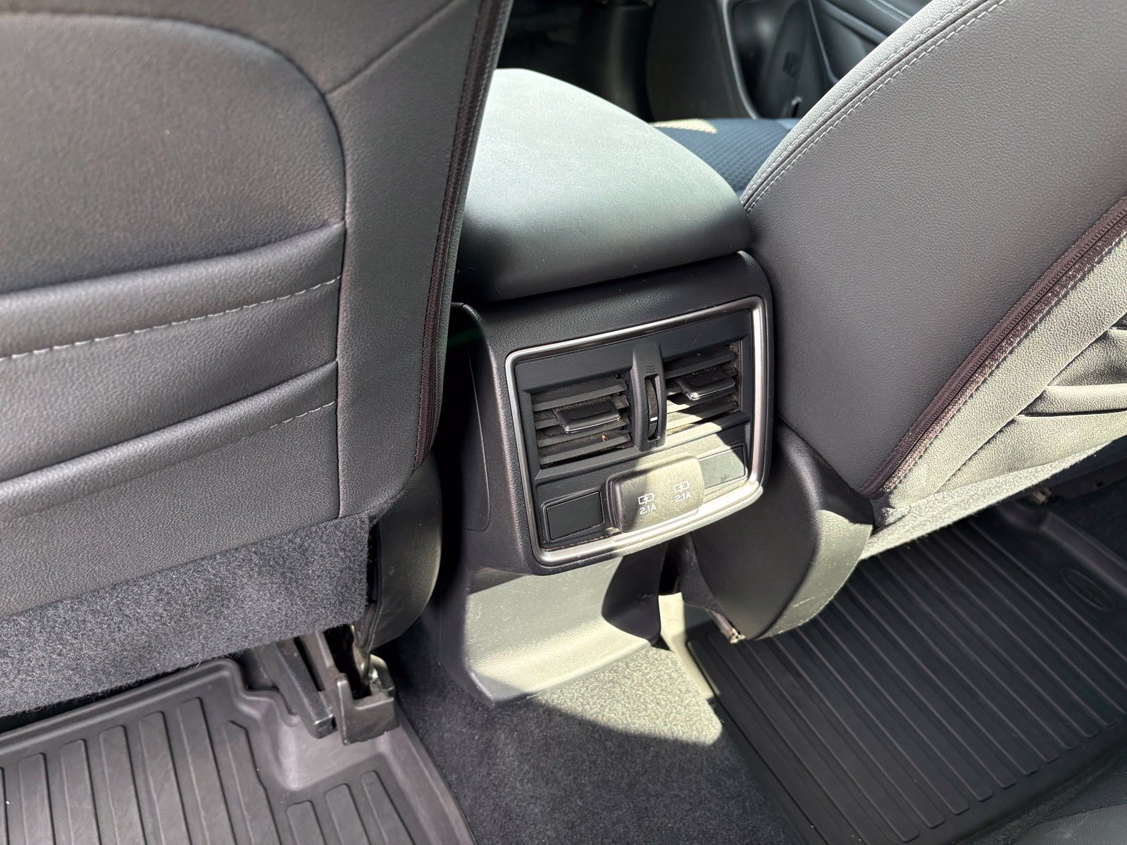 Used 2019 Subaru Forester Premium AWD/4WD image 31
