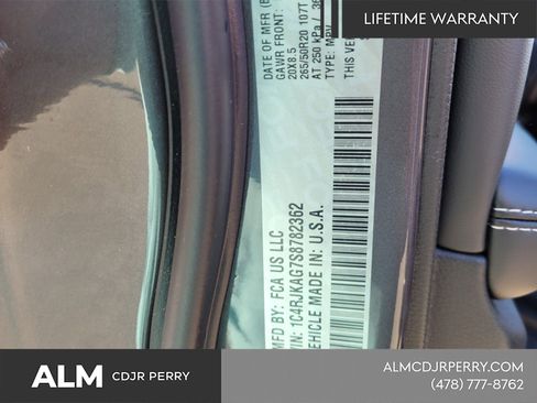 New 2025 Jeep Grand Cherokee L Altitude image 16